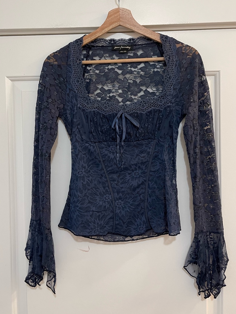 Ann Ferriday Vintage Lace Bell Sleeved Top